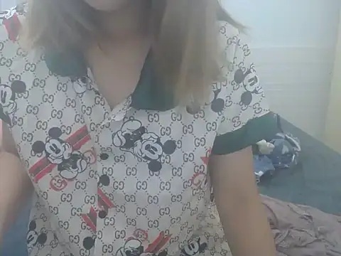 Snapshot of Hannie_26 chatting on October 1, 2025, 1:50 pm Hannie 26 online show from October 1, 2025, 1:50 pm