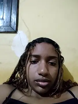 Snapshot of Barbiefox24 chatting on October 19, 2025, 12:50 pm Barbiefox24 online show from October 19, 2025, 12:50 pm