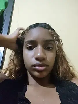 Snapshot of Barbiefox24 chatting on February 25, 2026, 8:13 am Barbiefox24 online show from February 25, 2026, 8:13 am