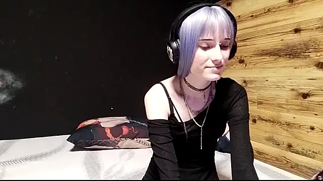 Snapshot of JenaeRadloff chatting on September 23, 2025, 4:10 pm JenaeRadloff online show from September 23, 2025, 4:10 pm