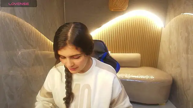 Snapshot of dany_r_ chatting on September 29, 2025, 1:05 pm dany r online show from September 29, 2025, 1:05 pm