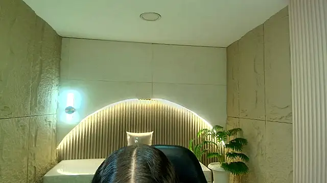 Snapshot of dany_r_ chatting on January 17, 2026, 1:05 pm dany r online show from January 17, 2026, 1:05 pm