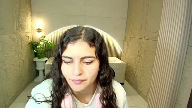 Snapshot of dany_r_ chatting on March 11, 2026, 1:17 pm dany r online show from March 11, 2026, 1:17 pm