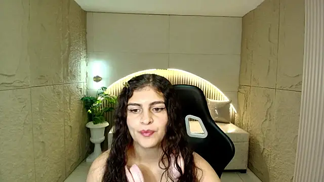 Snapshot of dany_r_ chatting on March 14, 2026, 12:21 pm dany r online show from March 14, 2026, 12:21 pm