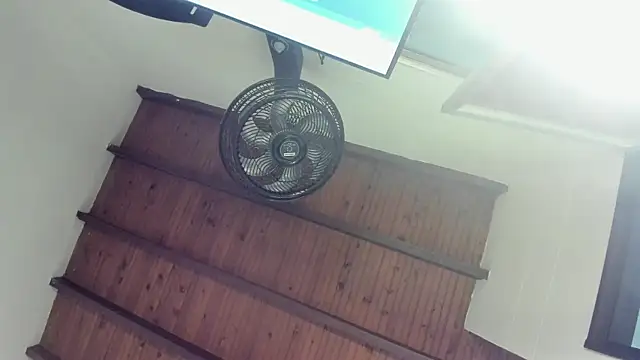 Snapshot of Isabella-Rosssi chatting on October 11, 2025, 4:22 am Isabella-Rosssi online show from October 11, 2025, 4:22 am