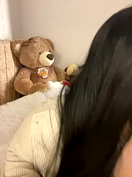 Snapshot of Mericute_ chatting on October 8, 2025, 3:37 am Mericute online show from October 8, 2025, 3:37 am