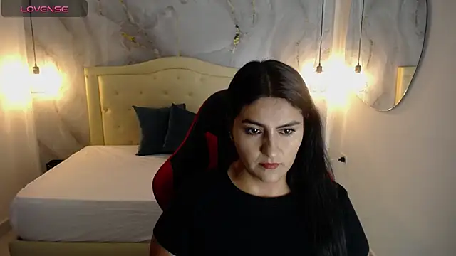 Samy moore14 online show from September 22, 2025, 1:35 pm