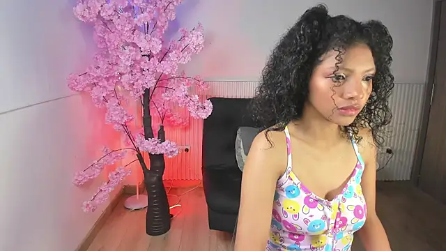 Snapshot of natalia_blue chatting on October 2, 2025, 3:41 pm natalia blue online show from October 2, 2025, 3:41 pm