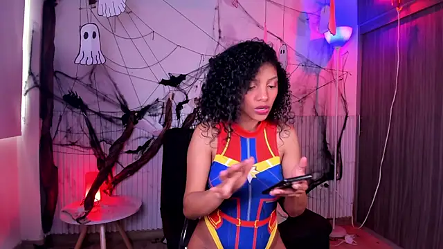 Snapshot of natalia_blue chatting on November 3, 2025, 5:58 pm natalia blue online show from November 3, 2025, 5:58 pm