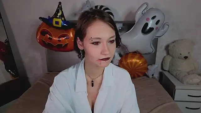 Snapshot of prettiestwinsor chatting on October 28, 2025, 1:31 am prettiestwinsor online show from October 28, 2025, 1:31 am