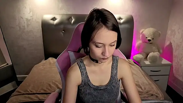 Snapshot of prettiestwinsor chatting on November 8, 2025, 12:55 am prettiestwinsor online show from November 8, 2025, 12:55 am