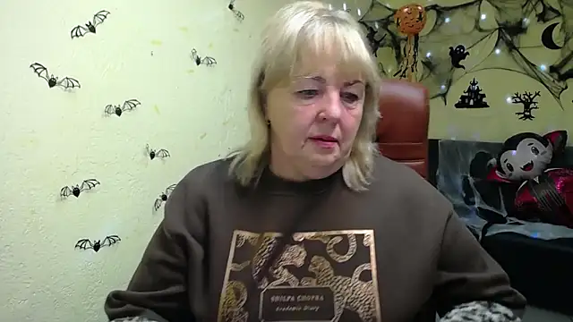 MilenaWedxy online show from November 2, 2025, 6:05 am