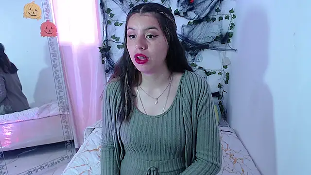 kamillew online show from October 22, 2025, 12:27 pm