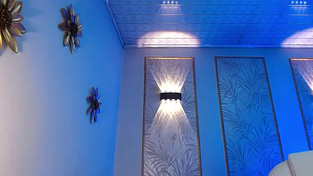 LunaaGrey  online show from October 20, 2025, 3:40 am