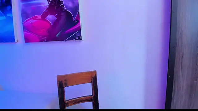 Snapshot of Star_Liight chatting on October 9, 2025, 9:13 pm Star Liight online show from October 9, 2025, 9:13 pm