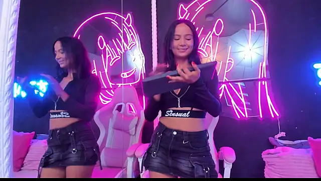 Snapshot of Star_Liight chatting on October 11, 2025, 9:35 pm Star Liight online show from October 11, 2025, 9:35 pm