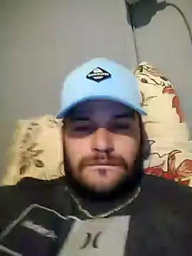 Cesarcampos22 online show from September 18, 2025, 7:05 pm
