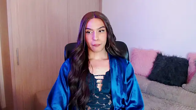 Snapshot of SamaraSilex chatting on October 20, 2025, 2:45 am SamaraSilex online show from October 20, 2025, 2:45 am