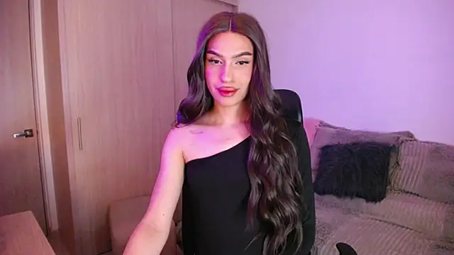 Snapshot of SamaraSilex chatting on October 22, 2025, 2:34 am SamaraSilex online show from October 22, 2025, 2:34 am