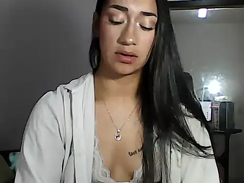 Miia  strog online show from October 26, 2025, 7:09 pm