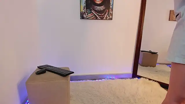 Aliccecullen online show from October 9, 2025, 12:47 pm