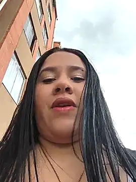 Cloe 27 online show from October 8, 2025, 7:33 pm