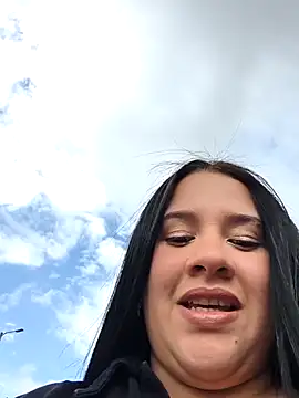 Cloe 27 online show from October 13, 2025, 7:47 pm