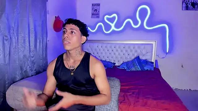 Snapshot of Glader31 chatting on September 24, 2025, 9:07 pm Glader31 online show from September 24, 2025, 9:07 pm