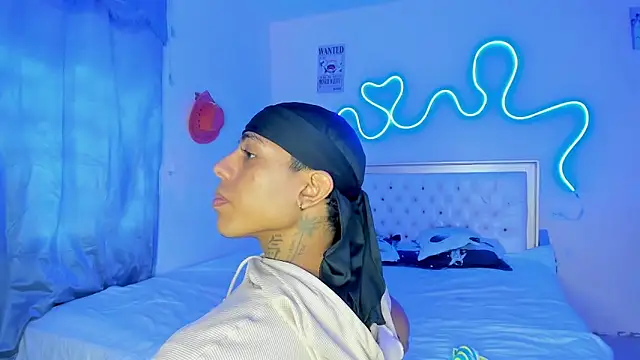 Snapshot of Glader31 chatting on October 6, 2025, 4:59 pm Glader31 online show from October 6, 2025, 4:59 pm