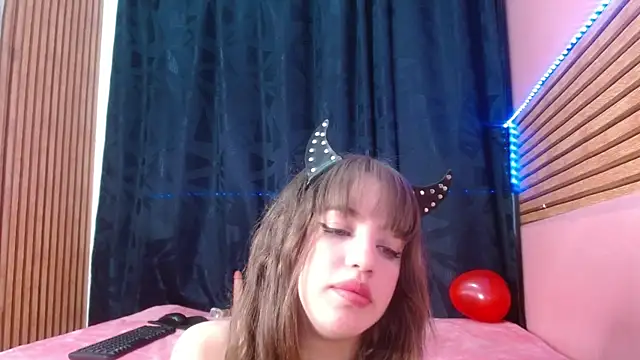 Snapshot of Melii_idalgo chatting on October 8, 2025, 10:51 pm Melii idalgo online show from October 8, 2025, 10:51 pm