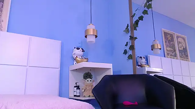 Snapshot of PenelopeBond chatting on October 28, 2025, 1:03 pm PenelopeBond online show from October 28, 2025, 1:03 pm