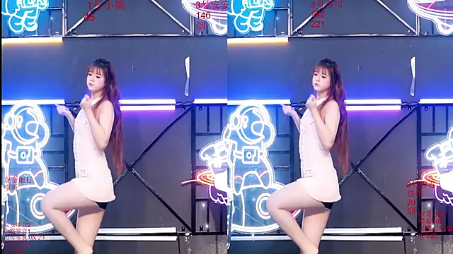 Snapshot of Shinygirls_777 chatting on October 1, 2025, 12:49 am Shinygirls 777 online show from October 1, 2025, 12:49 am