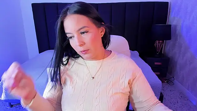 Snapshot of camiladuke7 chatting on September 24, 2025, 7:39 pm camiladuke7 online show from September 24, 2025, 7:39 pm