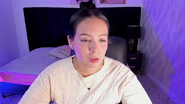 Snapshot of camiladuke7 chatting on October 1, 2025, 7:42 pm camiladuke7 online show from October 1, 2025, 7:42 pm