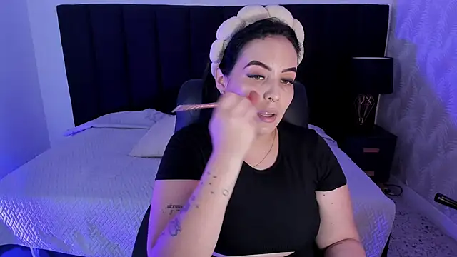 Snapshot of camiladuke7 chatting on October 7, 2025, 7:33 pm camiladuke7 online show from October 7, 2025, 7:33 pm