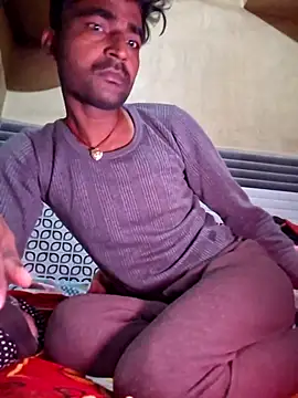 kkshan0923 online show from January 19, 2026, 1:53 am