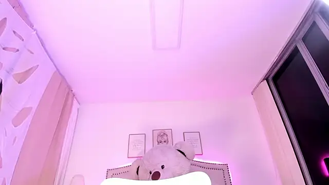 Snapshot of Haru_bloom chatting on October 24, 2025, 3:14 am Haru bloom online show from October 24, 2025, 3:14 am