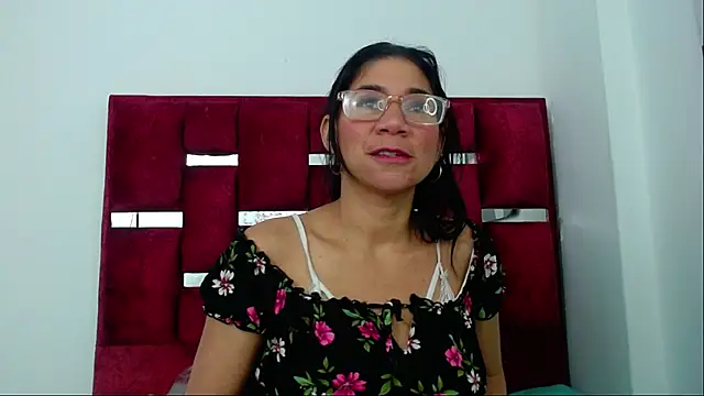 Snapshot of PamelaCruzThxl chatting on October 2, 2025, 12:23 pm PamelaCruzThxl online show from October 2, 2025, 12:23 pm