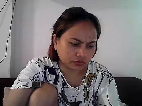 Amarrahlyn online show from December 4, 2025, 11:46 pm