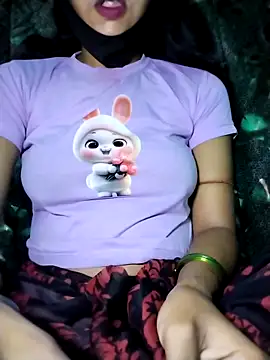 PRACHI-743 online show from April 3, 2026, 1:03 am