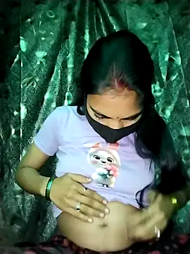 PRACHI-743 online show from April 5, 2026, 1:03 am