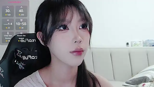 Snapshot of Puppy-12 chatting on November 16, 2025, 9:59 am Puppy-12 online show from November 16, 2025, 9:59 am