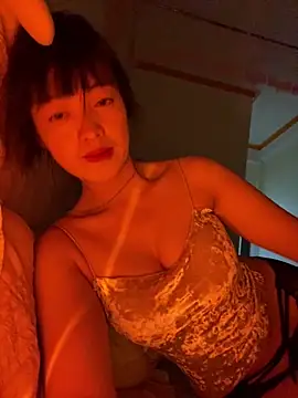 Tramy xx online show from June 1, 2026, 2:41 pm