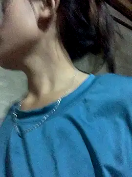 Halyy xx online show from October 3, 2025, 11:51 am