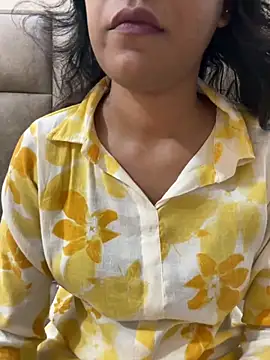 hottyanu03 online show from September 20, 2025, 3:57 pm