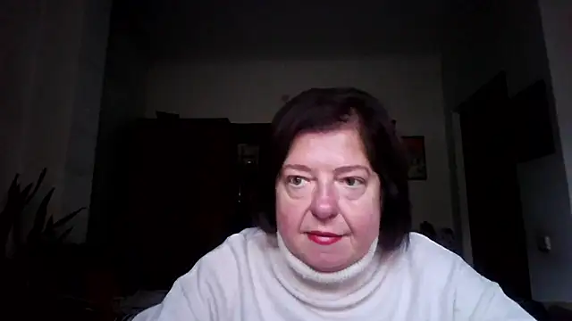 Snapshot of Violet_Pulse chatting on October 14, 2025, 1:12 pm Violet Pulse online show from October 14, 2025, 1:12 pm