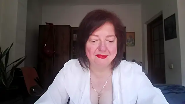 Violet Pulse online show from June 12, 2026, 7:29 am