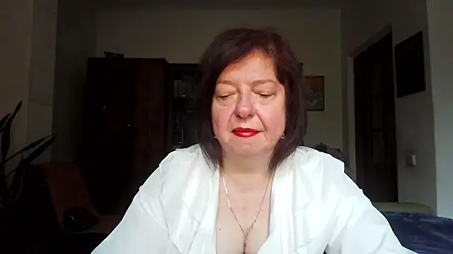Violet Pulse online show from June 13, 2026, 6:33 am