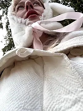 RonnieKiss online show from October 10, 2025, 3:49 am