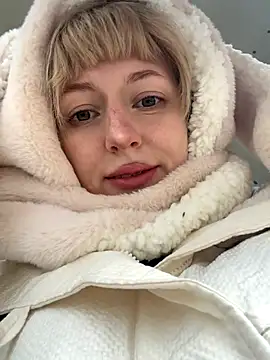 RonnieKiss online show from October 16, 2025, 4:57 am